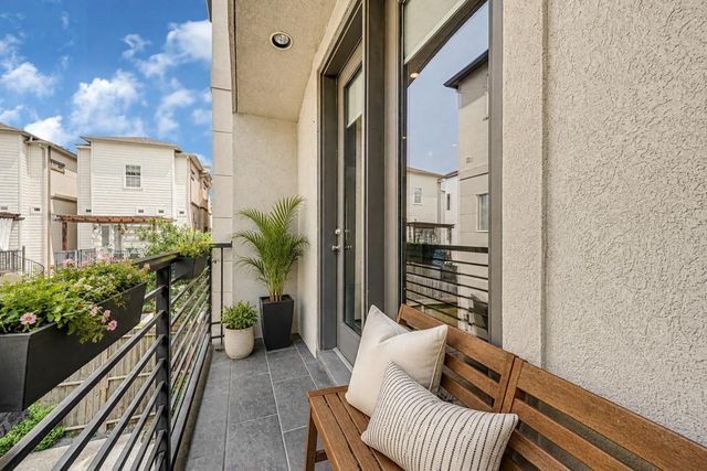 5514 Petty Street A, Houston, TX 77007