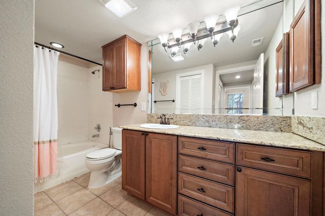 2255 Braeswood Park Drive 176, Houston, TX 77030