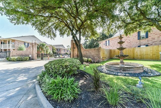 2255 Braeswood Park Drive 176, Houston, TX 77030