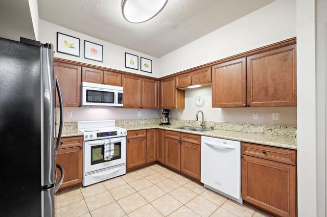 2255 Braeswood Park Drive 176, Houston, TX 77030