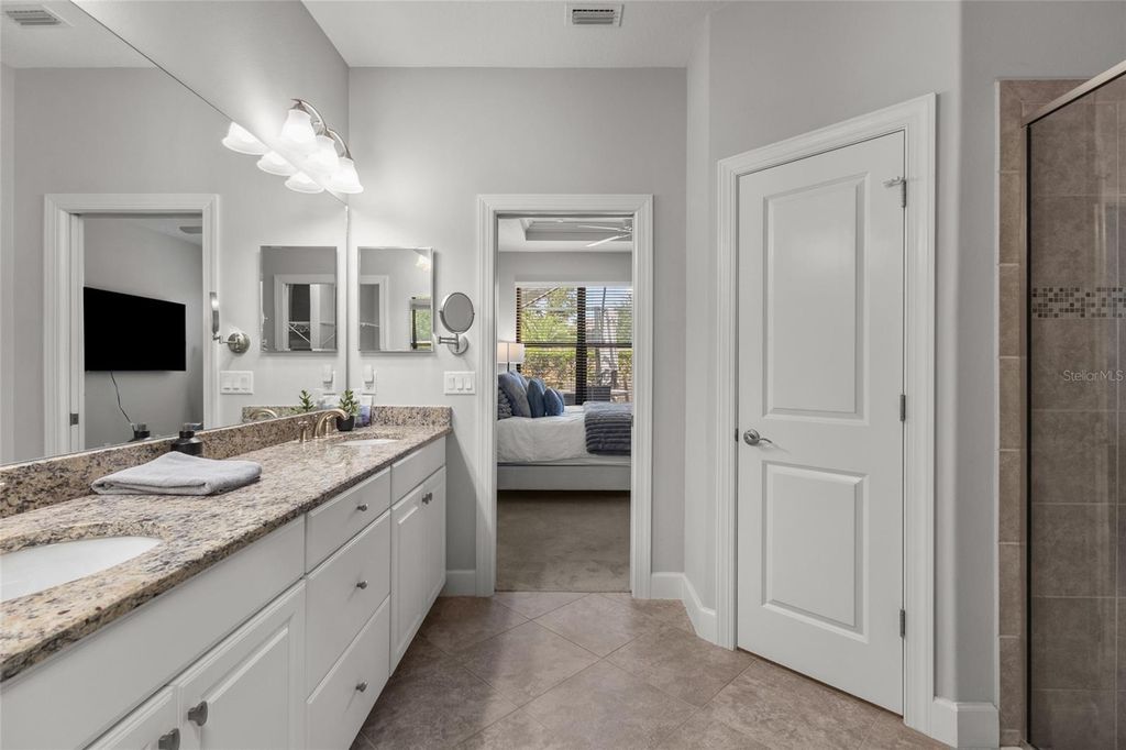 Image 22 of property listing at 5019 SAVONA RUN, Bradenton, FL 34211