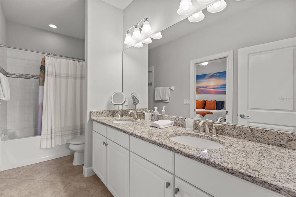 Image 24 of property listing at 5019 SAVONA RUN, Bradenton, FL 34211
