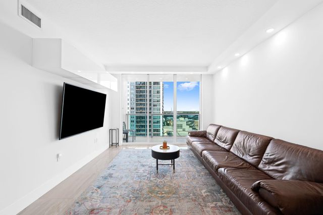 350 SE 2nd Street 2280, Fort Lauderdale, FL 33301