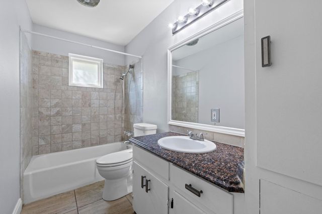 809 Stillhouse SPG, Round Rock, TX 78681