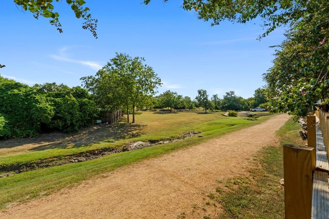 809 Stillhouse SPG, Round Rock, TX 78681