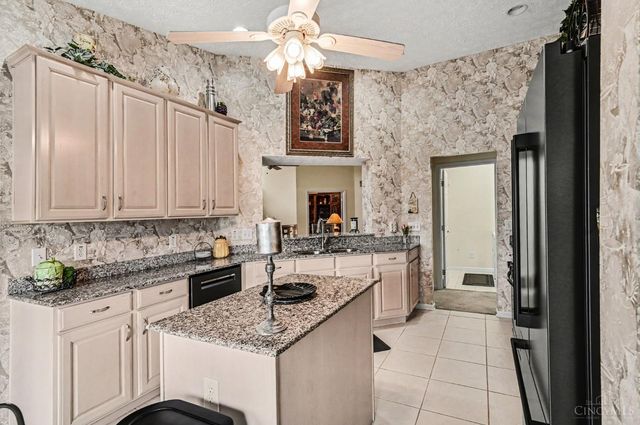 6278 Greens Way, Fairfield Twp, OH 45011