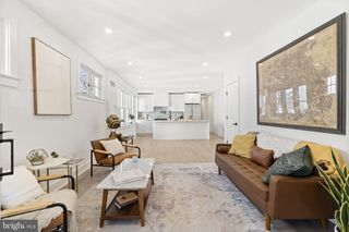 202 W WAYNE AVE #B, Wayne, PA 19087