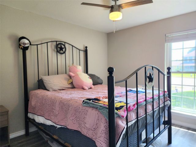1929 Vista Oaks Drive, Carrollton, TX 75007