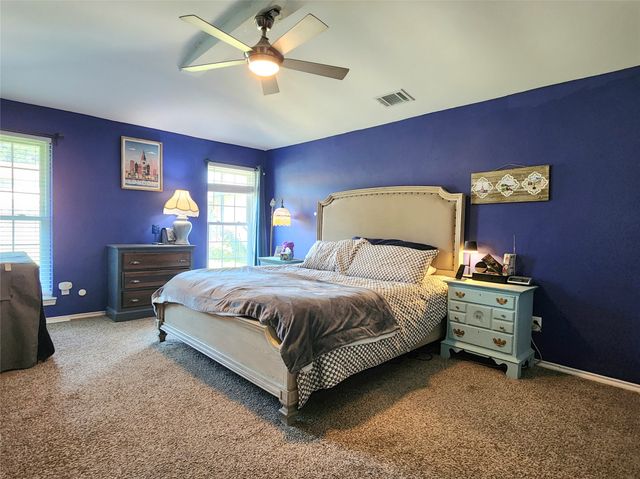 1929 Vista Oaks Drive, Carrollton, TX 75007