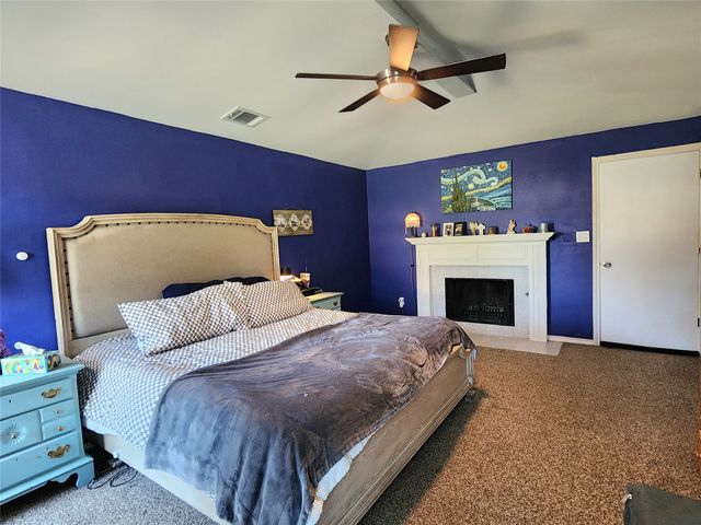 1929 Vista Oaks Drive, Carrollton, TX 75007