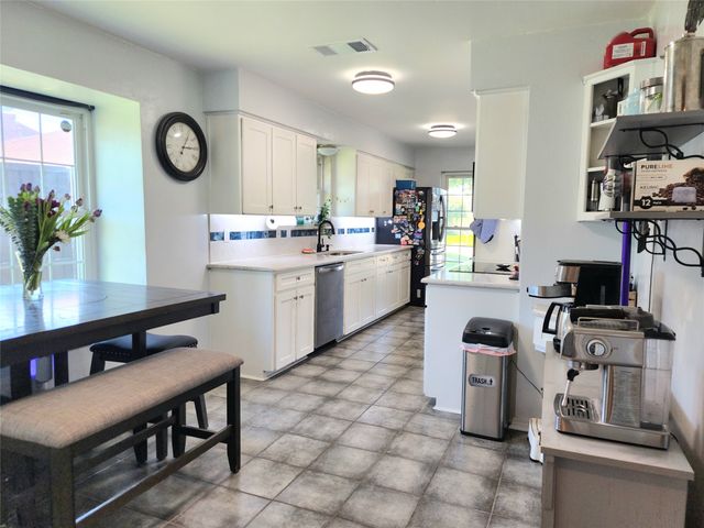 1929 Vista Oaks Drive, Carrollton, TX 75007