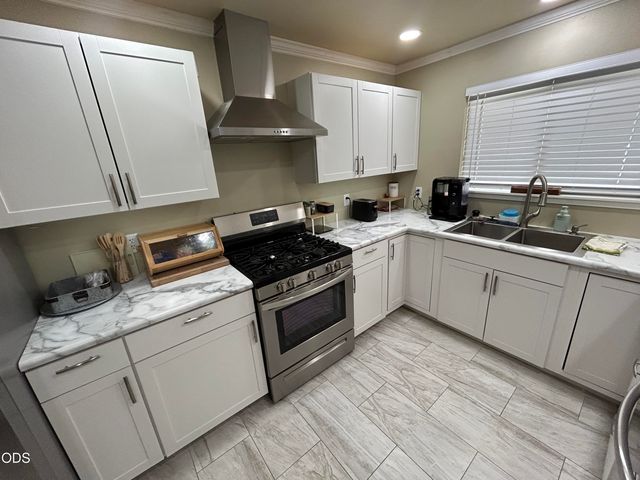 1024 NW Hawthorne Avenue, Grants Pass, OR 97526