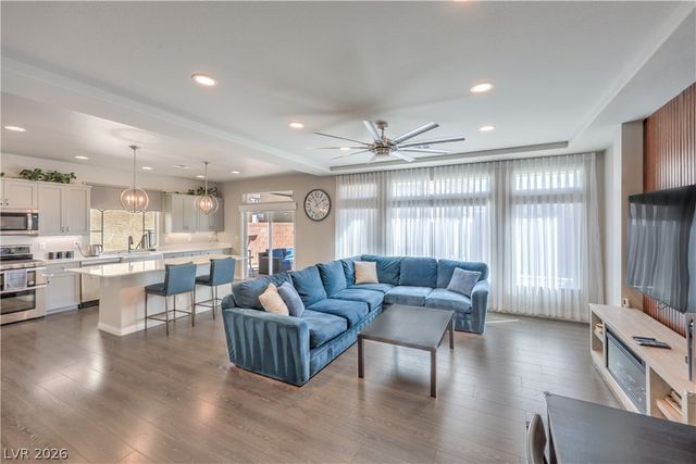 7266 Gypsy Canyon Court, Las Vegas, NV 89118