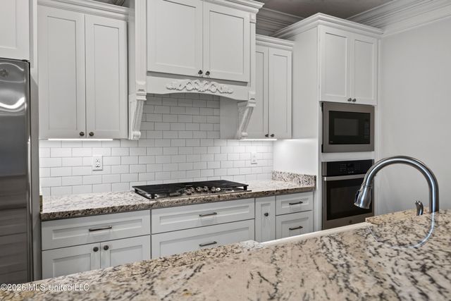 10497 W Landon Green Circle, Gulfport, MS 39503