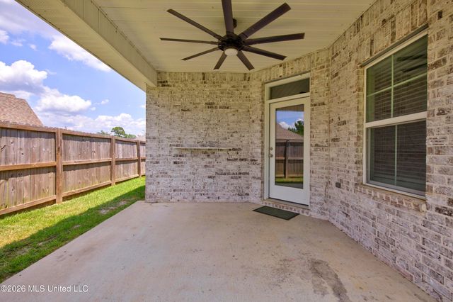 10497 W Landon Green Circle, Gulfport, MS 39503