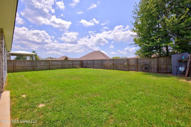 10497 W Landon Green Circle, Gulfport, MS 39503