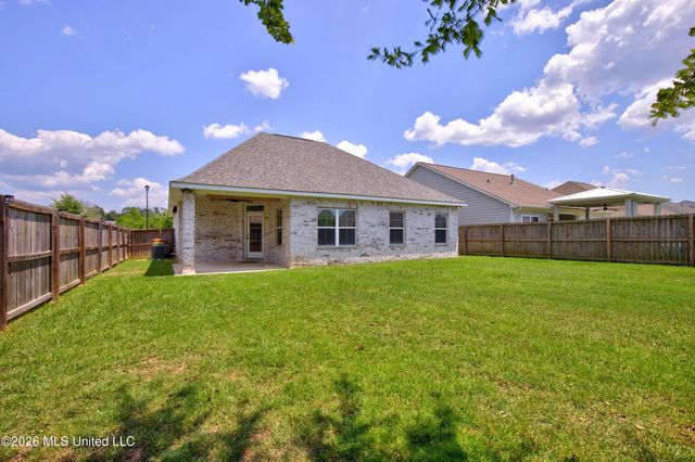 10497 W Landon Green Circle, Gulfport, MS 39503