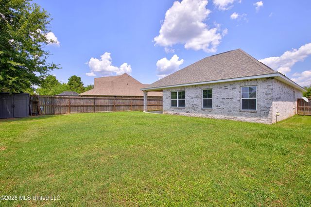 10497 W Landon Green Circle, Gulfport, MS 39503