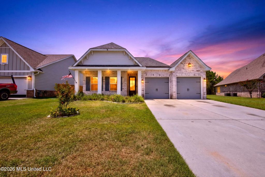 10497 W Landon Green Circle, Gulfport, MS 39503