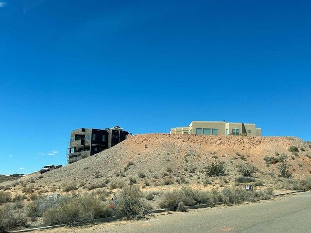 5627 Da Vinci Boulevard NE, Rio Rancho, NM 87144