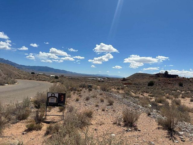 5627 Da Vinci Boulevard NE, Rio Rancho, NM 87144