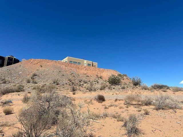 5627 Da Vinci Boulevard NE, Rio Rancho, NM 87144