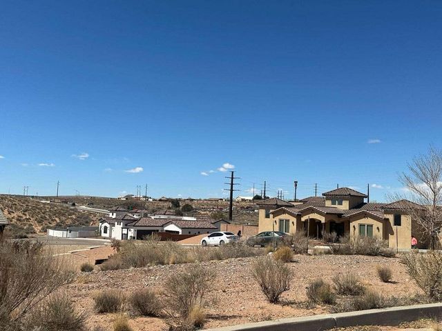 5627 Da Vinci Boulevard NE, Rio Rancho, NM 87144