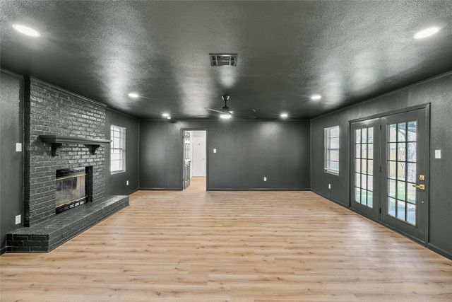 535 N Stefka Drive, Robinson, TX 76706