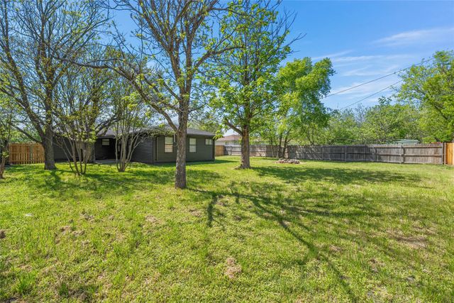 535 N Stefka Drive, Robinson, TX 76706