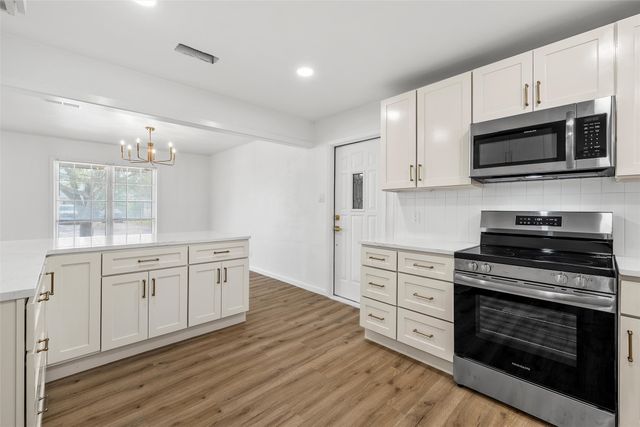 535 N Stefka Drive, Robinson, TX 76706