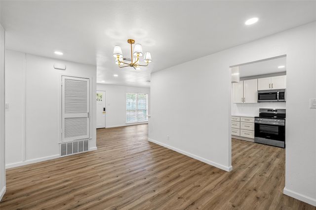 535 N Stefka Drive, Robinson, TX 76706