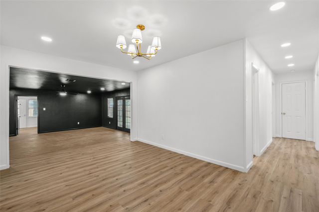 535 N Stefka Drive, Robinson, TX 76706