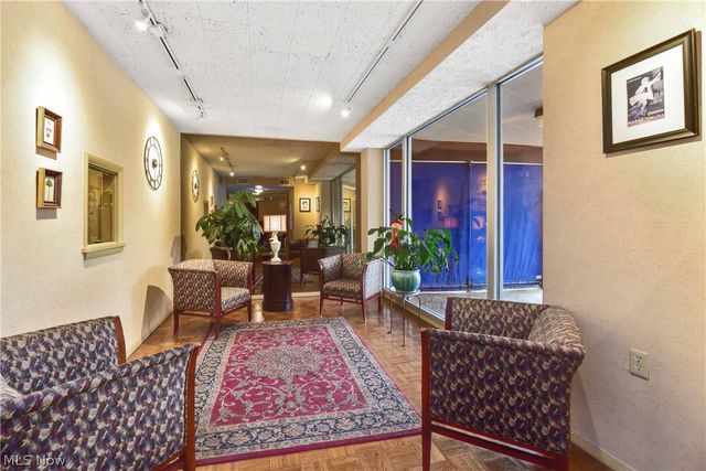 11850 Edgewater Drive 619, Lakewood, OH 44107