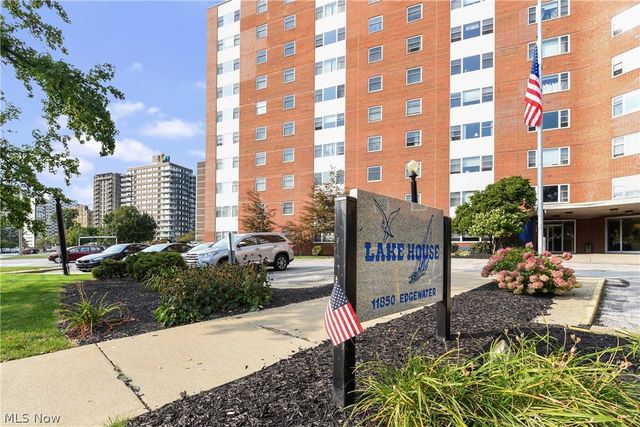 11850 Edgewater Drive 619, Lakewood, OH 44107