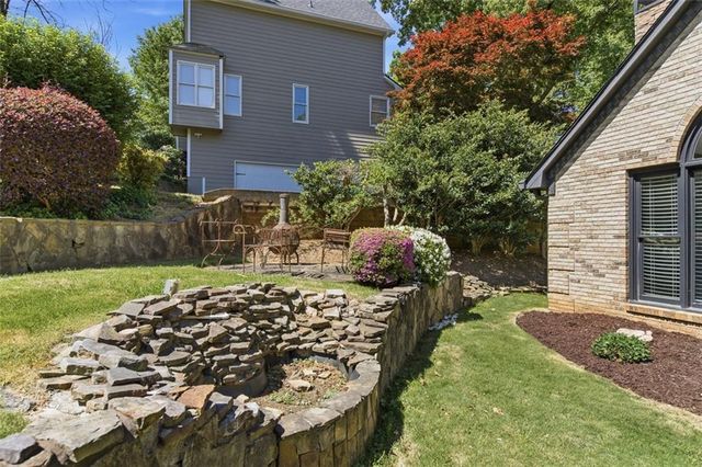 1156 Meadow Oaks Drive NW, Acworth, GA 30102