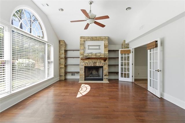 1156 Meadow Oaks Drive NW, Acworth, GA 30102