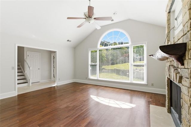 1156 Meadow Oaks Drive NW, Acworth, GA 30102