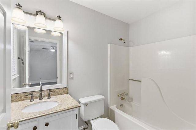 1156 Meadow Oaks Drive NW, Acworth, GA 30102