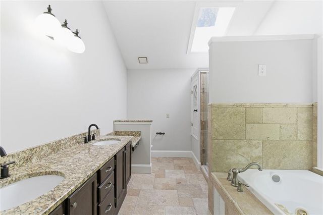 1156 Meadow Oaks Drive NW, Acworth, GA 30102