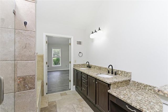 1156 Meadow Oaks Drive NW, Acworth, GA 30102