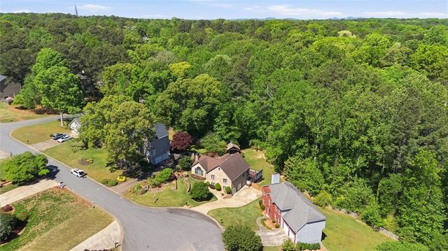1156 Meadow Oaks Drive NW, Acworth, GA 30102
