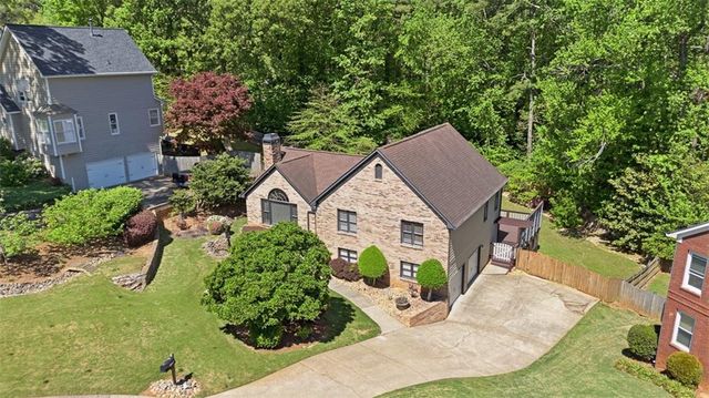 1156 Meadow Oaks Drive NW, Acworth, GA 30102