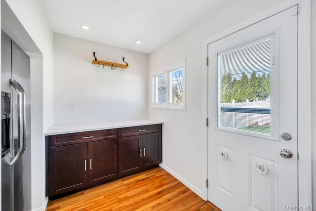 3685 Prairie Path, Bethpage, NY 11714