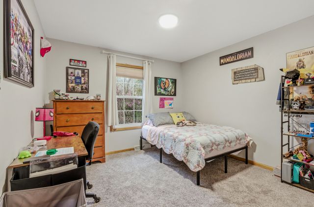 1753 DEL CERRO DR, Jefferson City, MO 65101