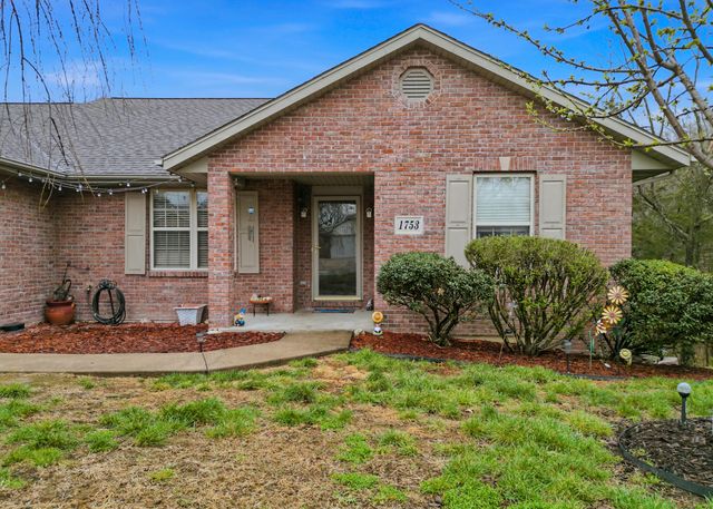 1753 DEL CERRO DR, Jefferson City, MO 65101