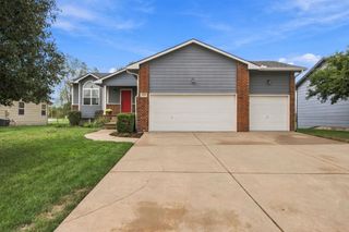 1745 N Black Locust Ct, Andover, KS 67002