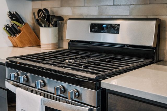 1845 67th Avenue S, Fargo, ND 58104