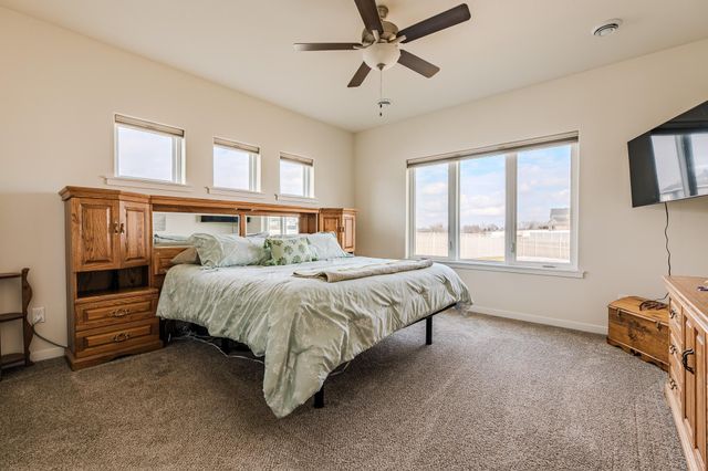 1845 67th Avenue S, Fargo, ND 58104