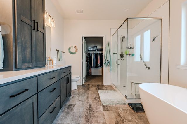 1845 67th Avenue S, Fargo, ND 58104