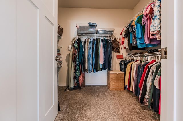 1845 67th Avenue S, Fargo, ND 58104